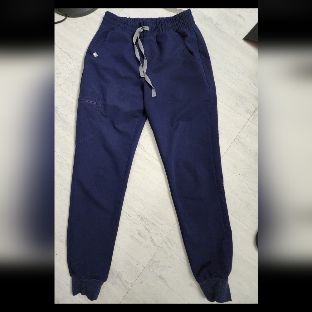 Figs zamora joggers scrub pants